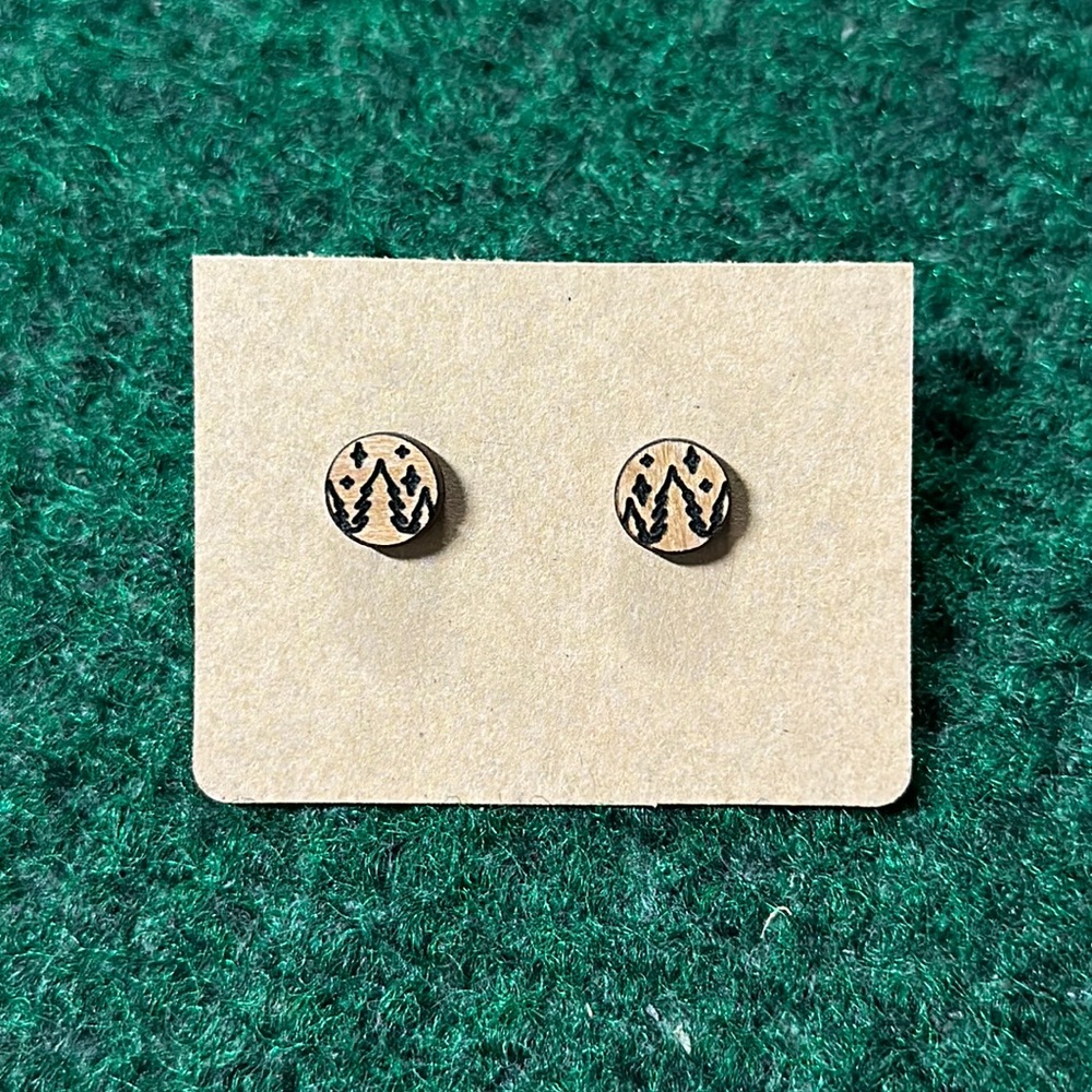 Simple boho wooden stud